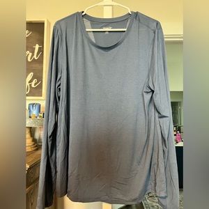 Casual workout shirt